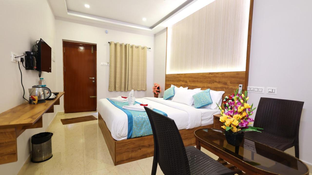 Hotel Grand Square 埃尔加德 外观 照片
